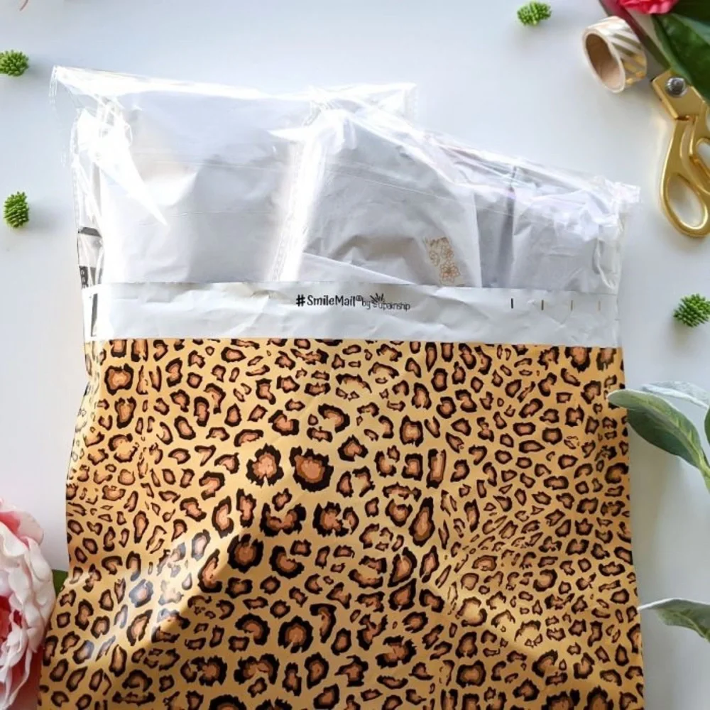 Leopard Poly Mailers 6x9 Pack of 50 - Picture 6 of 7